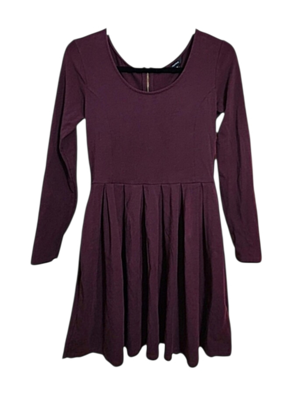 Aritzia Talula Fall Winter Minimalist Business Casual Long Sleeve Pleated Dress